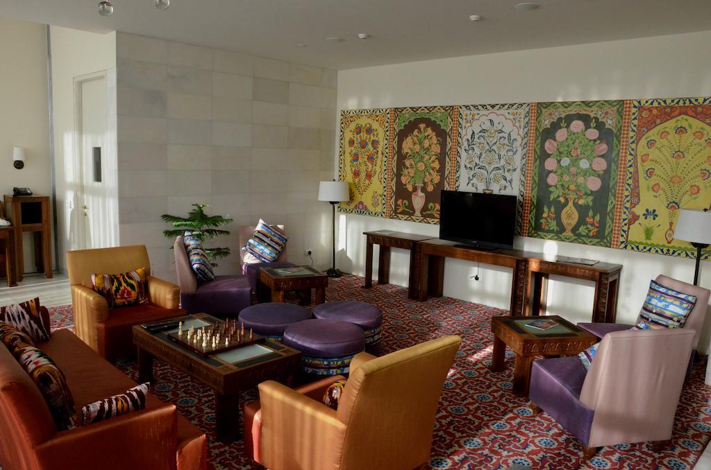 Dushanbe Serena Hotel Exterior foto