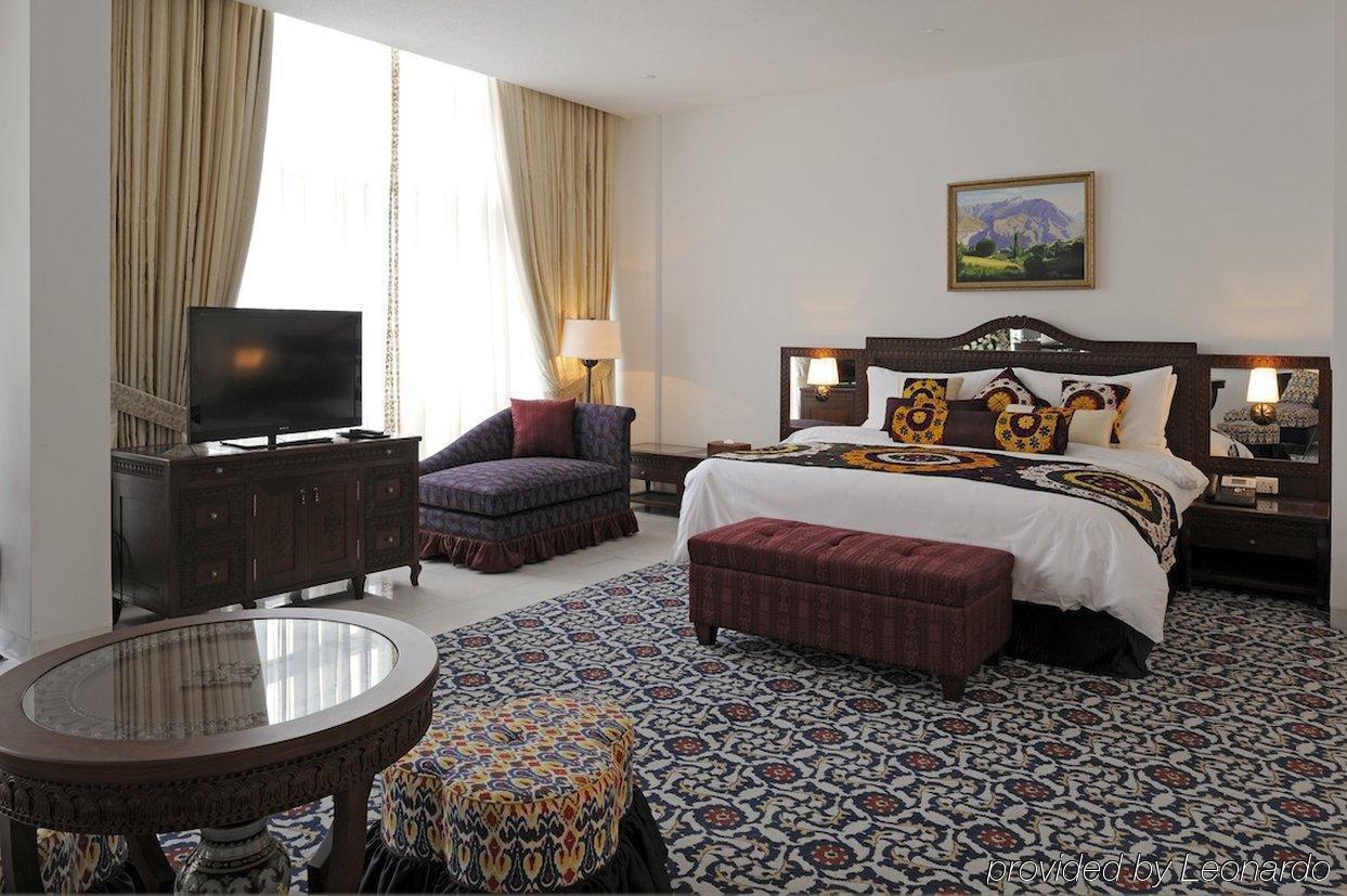 Dushanbe Serena Hotel Zimmer foto