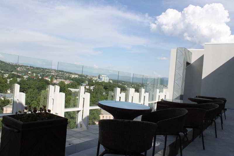 Dushanbe Serena Hotel Exterior foto